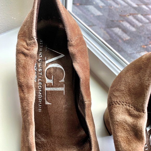 NWTIB - AGL Suede Heels- New In Box - Picture 4 of 8